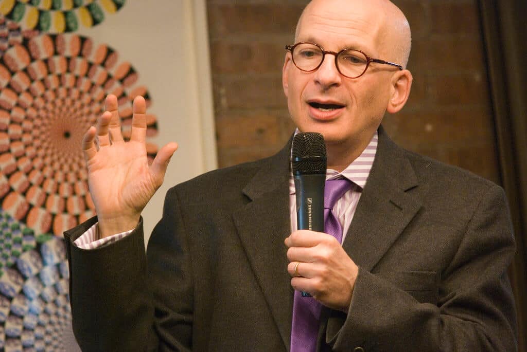 Seth Godin com microfone